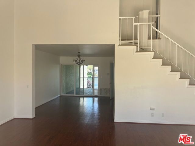 4650 Park Mirasol, Calabasas CA: https://media.crmls.org/mediaz/17b1d2a2-ef7e-4945-bcfd-ed6943100cf3.jpg