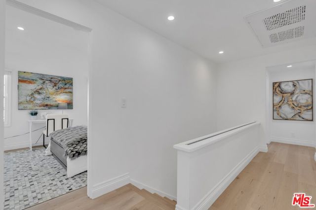 135 South Linden Drive photo 29