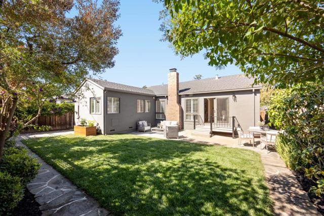 1549 Eastmoor Road, Burlingame CA: https://media.crmls.org/mediaz/17b470c3-f972-4426-9975-b4565690f422.jpg