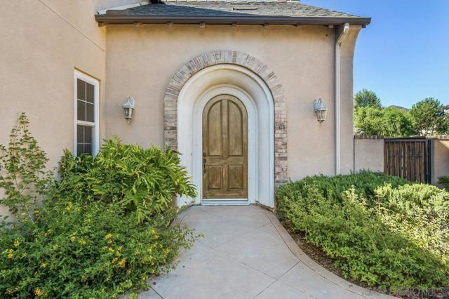2957 Ranch Gate Rd, Chula Vista CA: https://media.crmls.org/mediaz/17b6a8fc-0ced-4d98-a6fe-b72f6736cf42.jpg