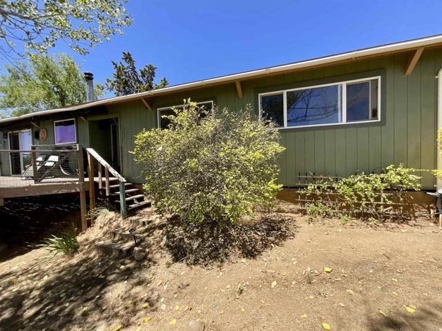 38281 Western Hills Drive, Anza CA: https://media.crmls.org/mediaz/17b91a70-c3f1-43ca-8345-ac442bff2468.jpg