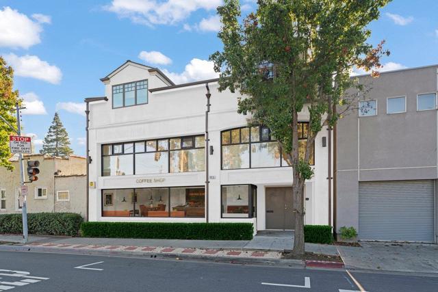 806 Edgehill Drive, Burlingame CA: https://media.crmls.org/mediaz/17ba1ce0-58fb-400e-8ddb-456391f7f694.jpg