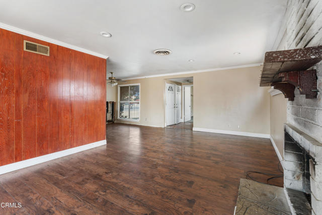 Detail Gallery Image 3 of 9 For 8731 Lucia Pl, Sun Valley,  CA 91352 - 3 Beds | 2 Baths