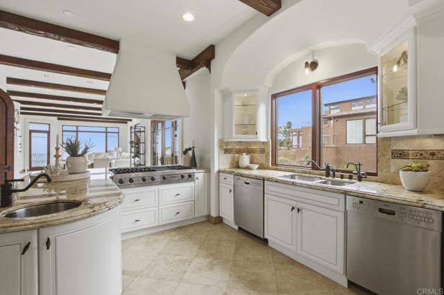1745 Amalfi Street, La Jolla CA: https://media.crmls.org/mediaz/17bcaf1c-8f6d-46bb-a370-2568314e68ae.jpg