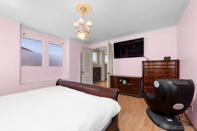 1175 SANTA OLIVIA RD, Chula Vista CA: https://media.crmls.org/mediaz/17bdb7f8-8fde-4b00-b4f8-cb8f00468381.jpg