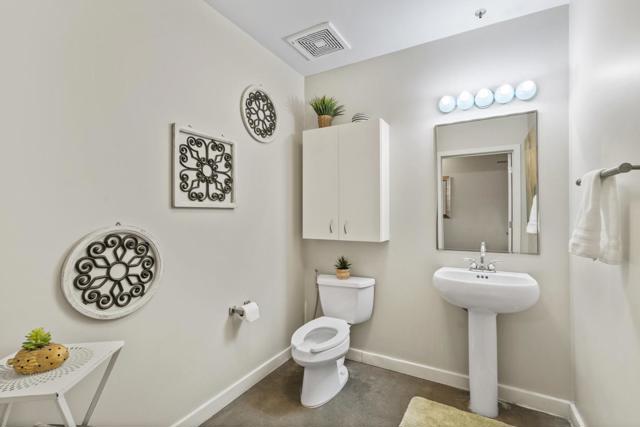 333 Santana Row, San Jose CA: https://media.crmls.org/mediaz/17bf88ba-0a64-4689-a8b5-efc71a260b44.jpg