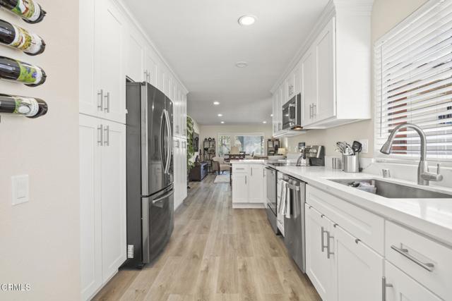 4222 Village 4, Camarillo CA: https://media.crmls.org/mediaz/17bfa6c7-fd57-4493-ae18-762a65656136.jpg