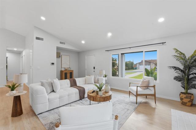 Detail Gallery Image 7 of 44 For 9961 Cleary St, Santee,  CA 92071 - 3 Beds | 2 Baths