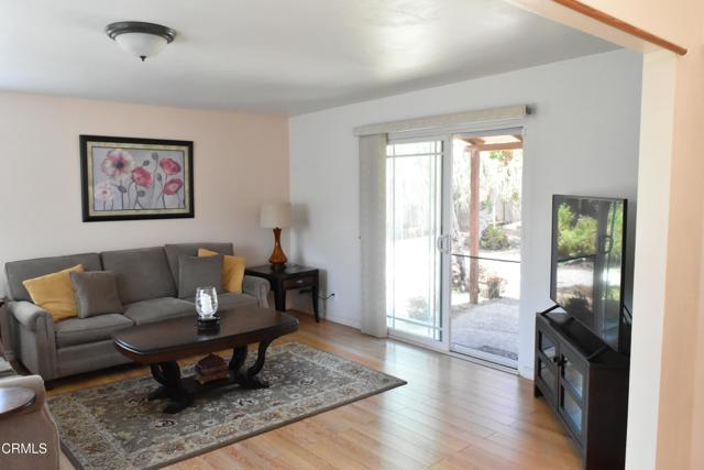 1101 Novato Drive, Oxnard CA: https://media.crmls.org/mediaz/17c11023-7866-4867-ba12-eaaf33d81bd0.jpg