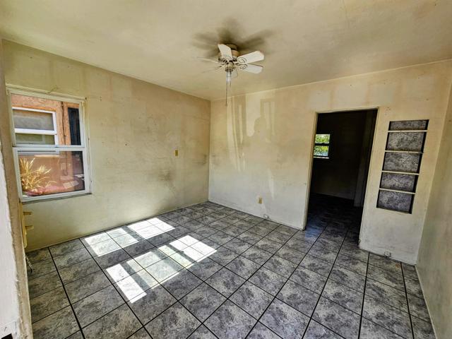 1135 41 26th Street, San Diego CA: https://media.crmls.org/mediaz/17c1c313-8864-44fb-ae20-718bc66924cc.jpg