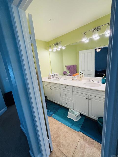 Detail Gallery Image 12 of 13 For 1421 University Cir, Fullerton,  CA 92835 - 3 Beds | 3/1 Baths
