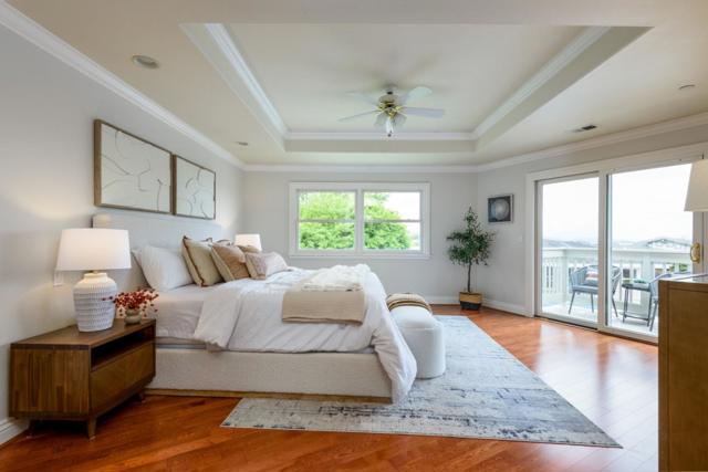 510 Oak Park Way, Redwood City CA: https://media.crmls.org/mediaz/17c35855-7d39-43b5-a3de-b167841d7f24.jpg