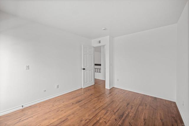 1033 Via Mil Cumbres, Solana Beach CA: https://media.crmls.org/mediaz/17c39058-4bb7-4e70-8dd0-3fa8e45e292a.jpg
