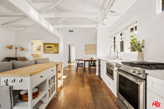 247 Windward Avenue photo 4