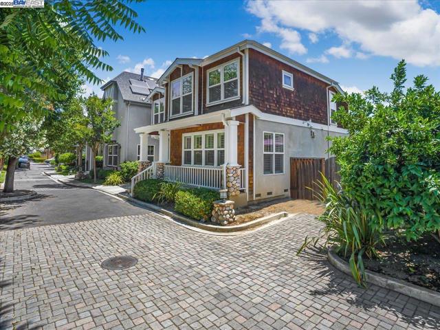 910 Willowshire Way, San Jose CA: https://media.crmls.org/mediaz/17c423b2-5fc4-4fea-95da-c013b65138b9.jpg