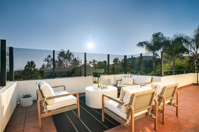 2524 Luciernaga St, Carlsbad CA: https://media.crmls.org/mediaz/17c589d2-65ad-41a4-8362-d82b444e8dc1.jpg