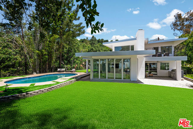 805 Norumbega Drive, Monrovia CA: https://media.crmls.org/mediaz/17c5d56e-a876-4c29-a581-80c3dbe27425.jpg