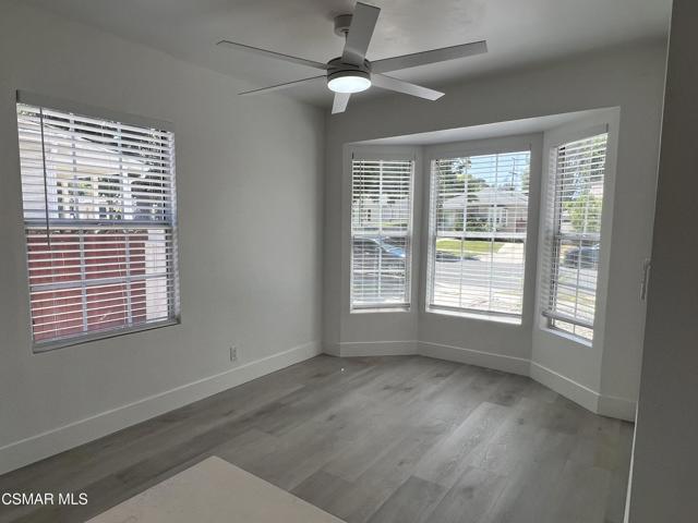 4934 Enfield Avenue, Encino CA: https://media.crmls.org/mediaz/17c5f8b9-e3c6-4f94-8a16-3dfcd50e5bb0.jpg