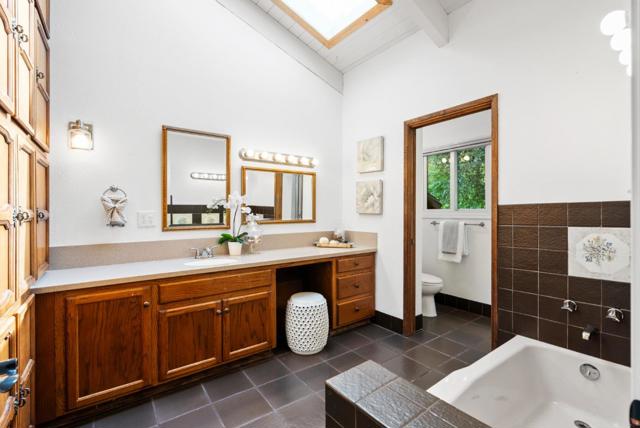 162 Madera Avenue, San Carlos CA: https://media.crmls.org/mediaz/17c664d0-e674-4a69-8101-3502631107c5.jpg