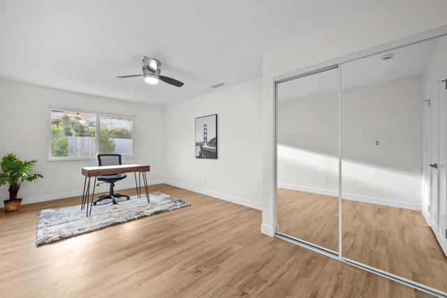 12195 San Tomas Pl, San Diego CA: https://media.crmls.org/mediaz/17c84bc4-1ba6-45b4-a707-68d0df12e455.jpg