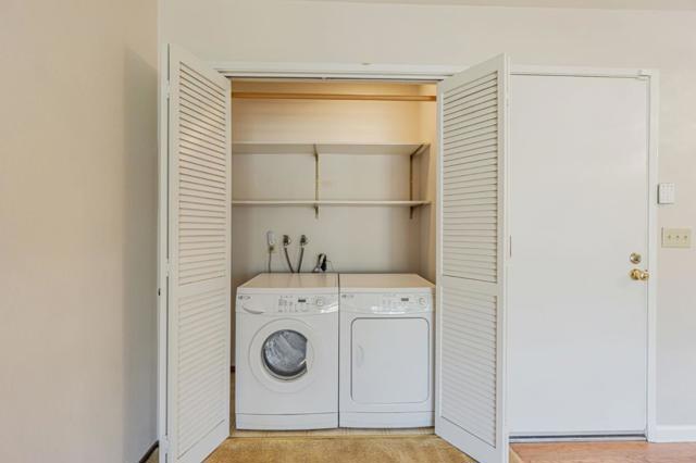 126 Saint Joan Lane, Pleasant Hill CA: https://media.crmls.org/mediaz/17c8778b-399a-4db8-896b-ca58169530ea.jpg