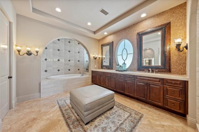 58440 Aracena, La Quinta CA: https://media.crmls.org/mediaz/17c888d3-cd67-42de-a26b-32441ae2d264.jpg
