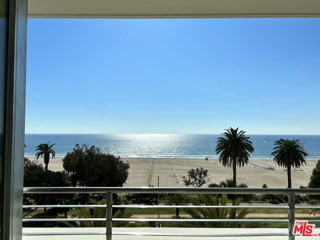 1221 W OCEAN Avenue, Santa Monica CA: https://media.crmls.org/mediaz/17ca31a7-7695-431d-92ab-e00d0a57a863.jpg
