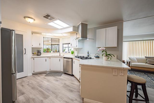 Detail Gallery Image 6 of 65 For 4650 Dulin #229,  Fallbrook,  CA 92028 - 2 Beds | 2 Baths