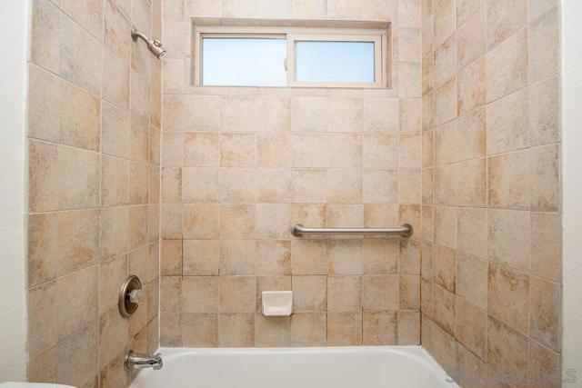 Image 22 of 25 For 4737 34th St  Unit #7