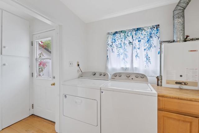 1760 48th Avenue, Capitola CA: https://media.crmls.org/mediaz/17cbeff9-b182-4859-b77f-7c6d3253adfc.jpg