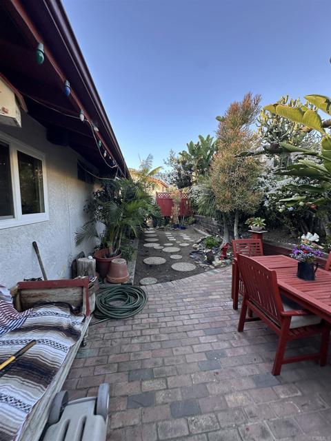 Detail Gallery Image 22 of 39 For 2430 Sunflower Ter, Vista,  CA 92083 - 3 Beds | 2 Baths