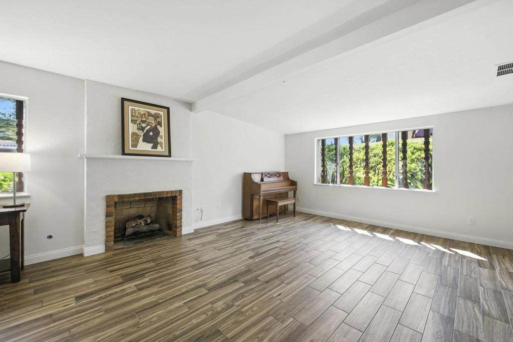 MLS #250039231SD image #22