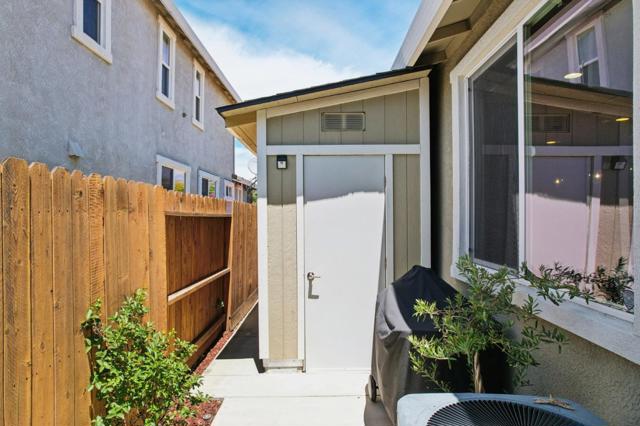 812 Geronimo Street, Gilroy CA: https://media.crmls.org/mediaz/17ce8305-dd8c-49d5-9c42-56611c37b8a9.jpg