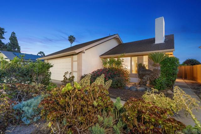 1745 Tamarack Ave, Carlsbad CA: https://media.crmls.org/mediaz/17d04ab7-4d38-4b20-b775-352a826f90b0.jpg