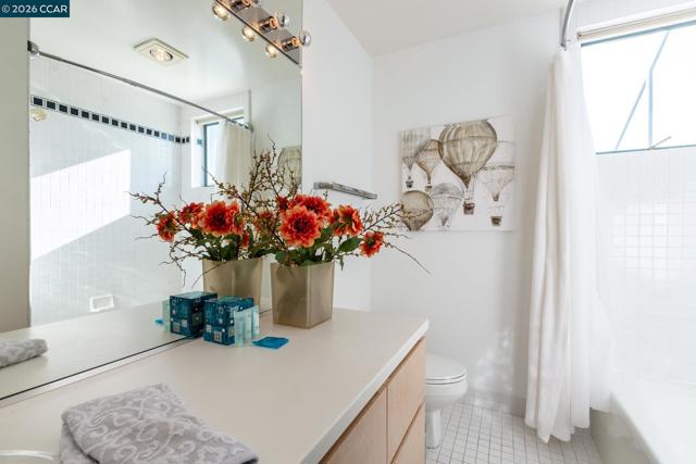 Image 33 of 55 For 319 Tappan Ter