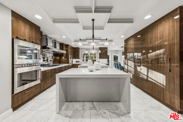 Drew Fenton | 3170 KINGS Court Los Angeles CA | MLS: 7365327 Drew Fenton | 3170 KINGS Court Los Angeles CA | MLS: 7365327