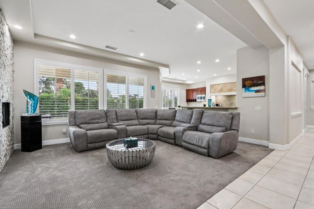 MLS #219136946DA image #12