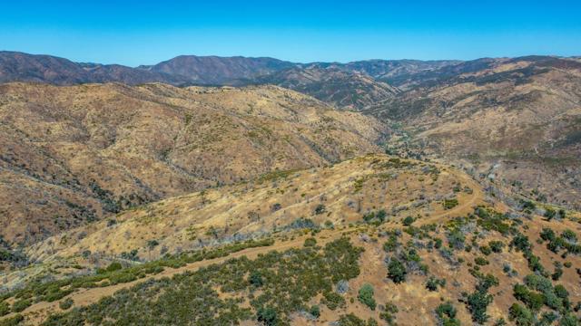 14600 Del Puerto Canyon Road, Newman CA: https://media.crmls.org/mediaz/17d1ed24-2d14-4c7d-adf0-f3fe894b74ea.jpg