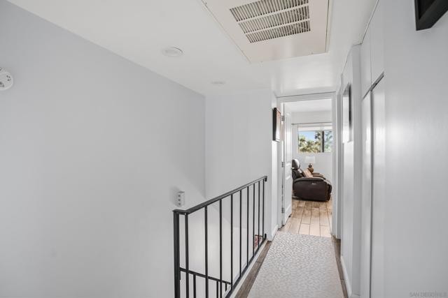 5700 Baltimore Dr, La Mesa CA: https://media.crmls.org/mediaz/17d22925-775a-4fed-a554-8997dfab7457.jpg
