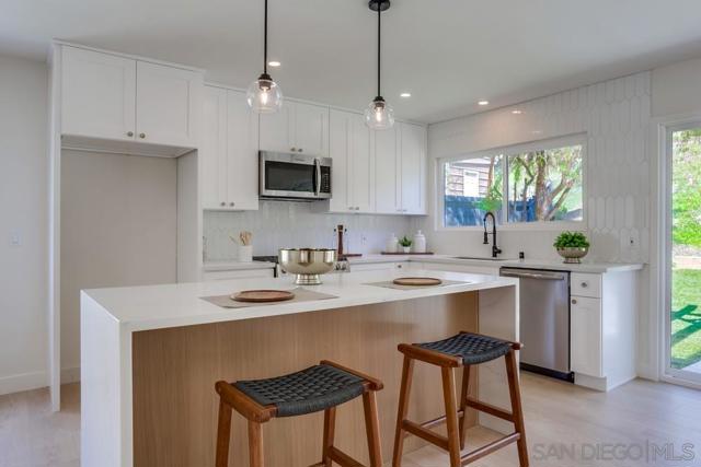 12701 Mcferon Rd, Poway CA: https://media.crmls.org/mediaz/17d31bc7-8866-4713-a051-cb02b870265e.jpg