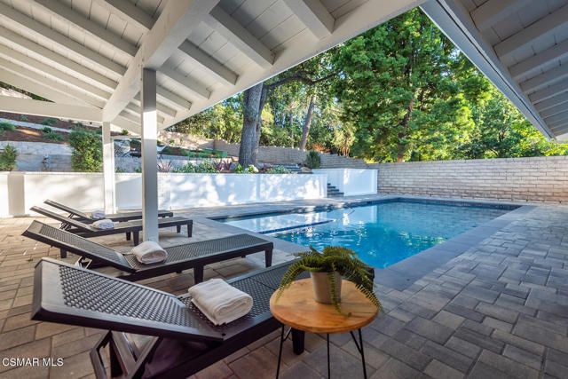 31652 Blue Meadow Lane, Westlake Village CA: https://media.crmls.org/mediaz/17d350bd-2d30-41bc-8994-f7f5e31d1f48.jpg