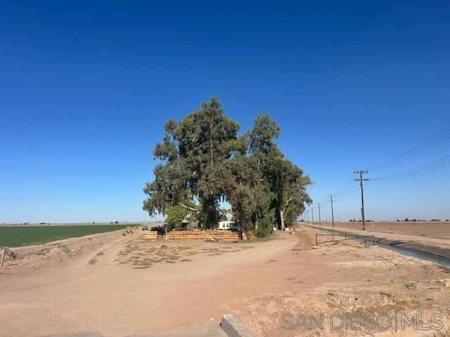 Image 4 of 7 For 2020 De Paoli Rd