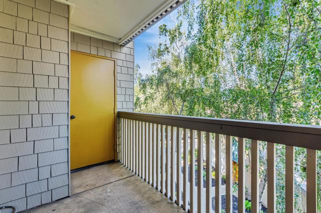 49 Showers Drive, Mountain View CA: https://media.crmls.org/mediaz/17d5005b-22dc-413f-a547-93e8638c9e39.jpg