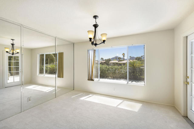 48509 ViA Encanto, La Quinta CA: https://media.crmls.org/mediaz/17d708c6-f32e-404c-bf22-8d0baf67550a.jpg
