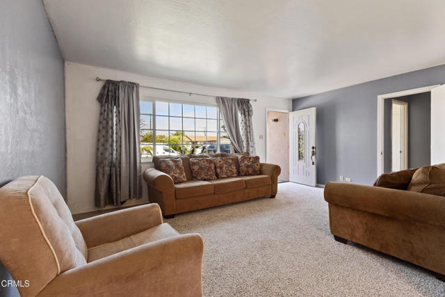 1515 N 6th Place, Port Hueneme CA: https://media.crmls.org/mediaz/17d80617-ea1d-4414-8666-90268077e247.jpg