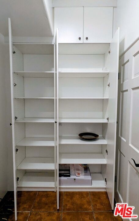 Drew Fenton | 25648 Timpangos Drive Calabasas CA | MLS: 7491855