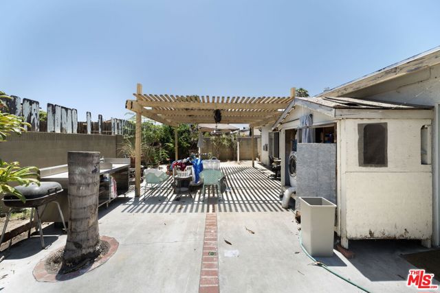 700 S Plymouth Place, Anaheim CA: https://media.crmls.org/mediaz/17d82b11-2f61-421c-a67b-e4f75997c9e6.jpg