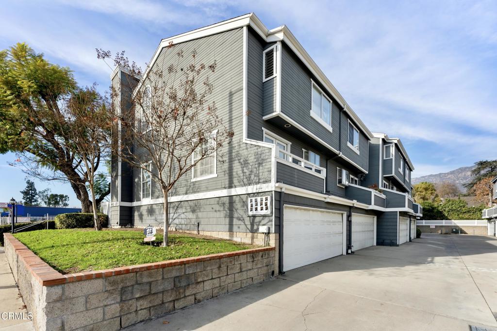 1923 E Washington Boulevard #4