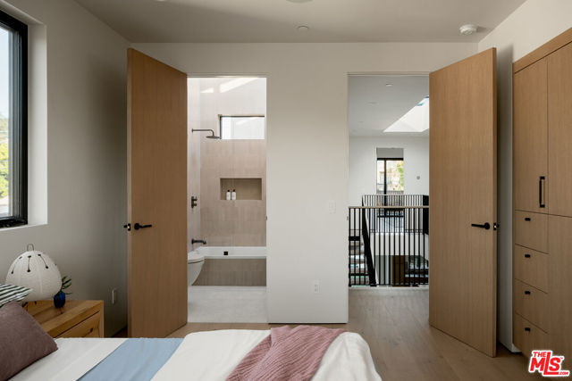 6671 Colgate Avenue, Los Angeles CA: https://media.crmls.org/mediaz/17d8672e-2991-4b10-a0ee-a21d4d8515ed.jpg