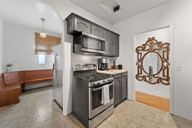 2204 2206 Albatross Street, San Diego CA: https://media.crmls.org/mediaz/17d8a556-4518-4cd9-8ca4-802b5506bda2.jpg